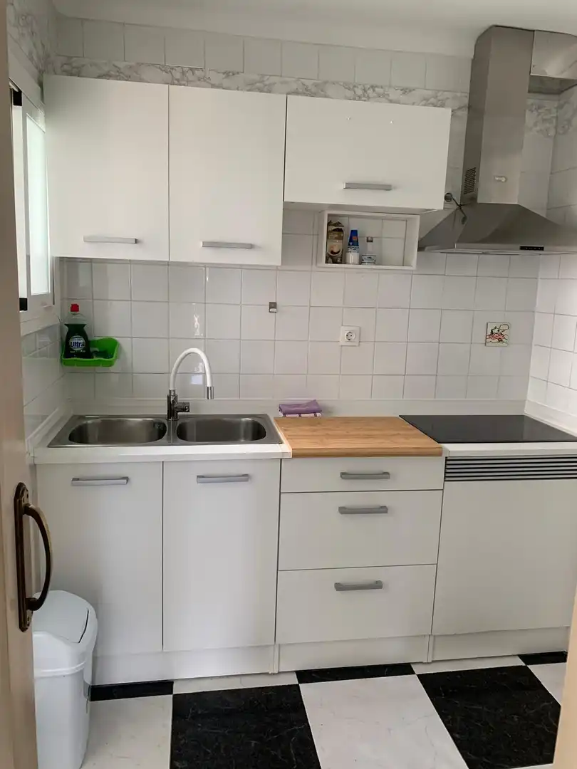 Cocina de Apartamento de alquiler en Cartagena con Aire acondicionado, Terraza y Amueblado