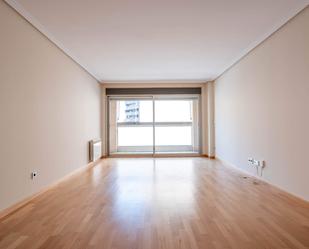 Living room of Flat to rent in  Zaragoza Capital  with Air Conditioner, Heating and Terrace