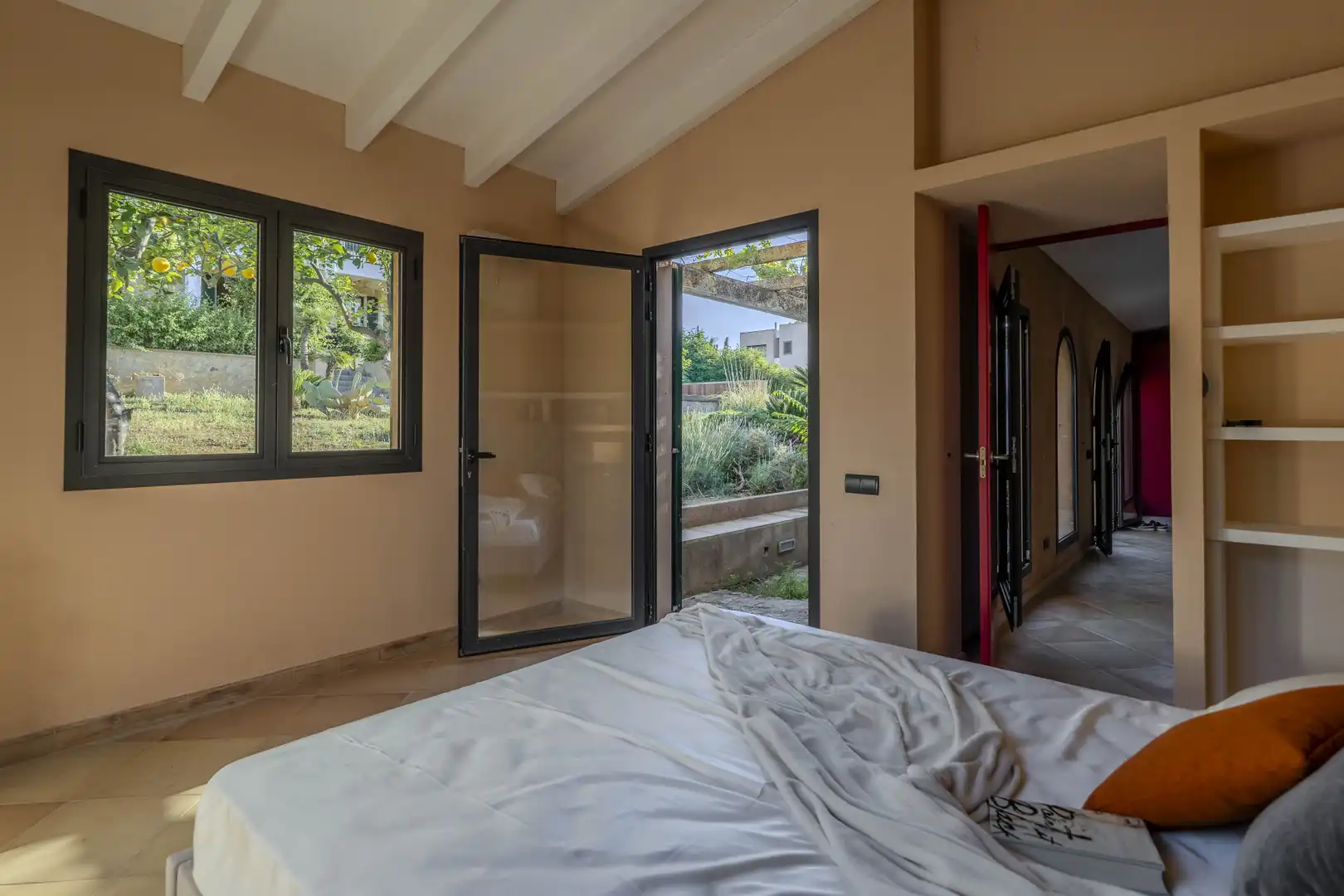 Schlafzimmer von Erdgeschoss zum Verkauf in  Palma de Mallorca mit Klimaanlage, Heizung und Privatgarten