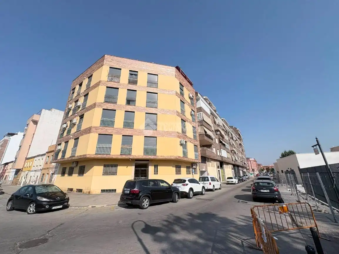 Außenansicht von Wohnung zum Verkauf in Talavera de la Reina mit Klimaanlage, Heizung und Terrasse