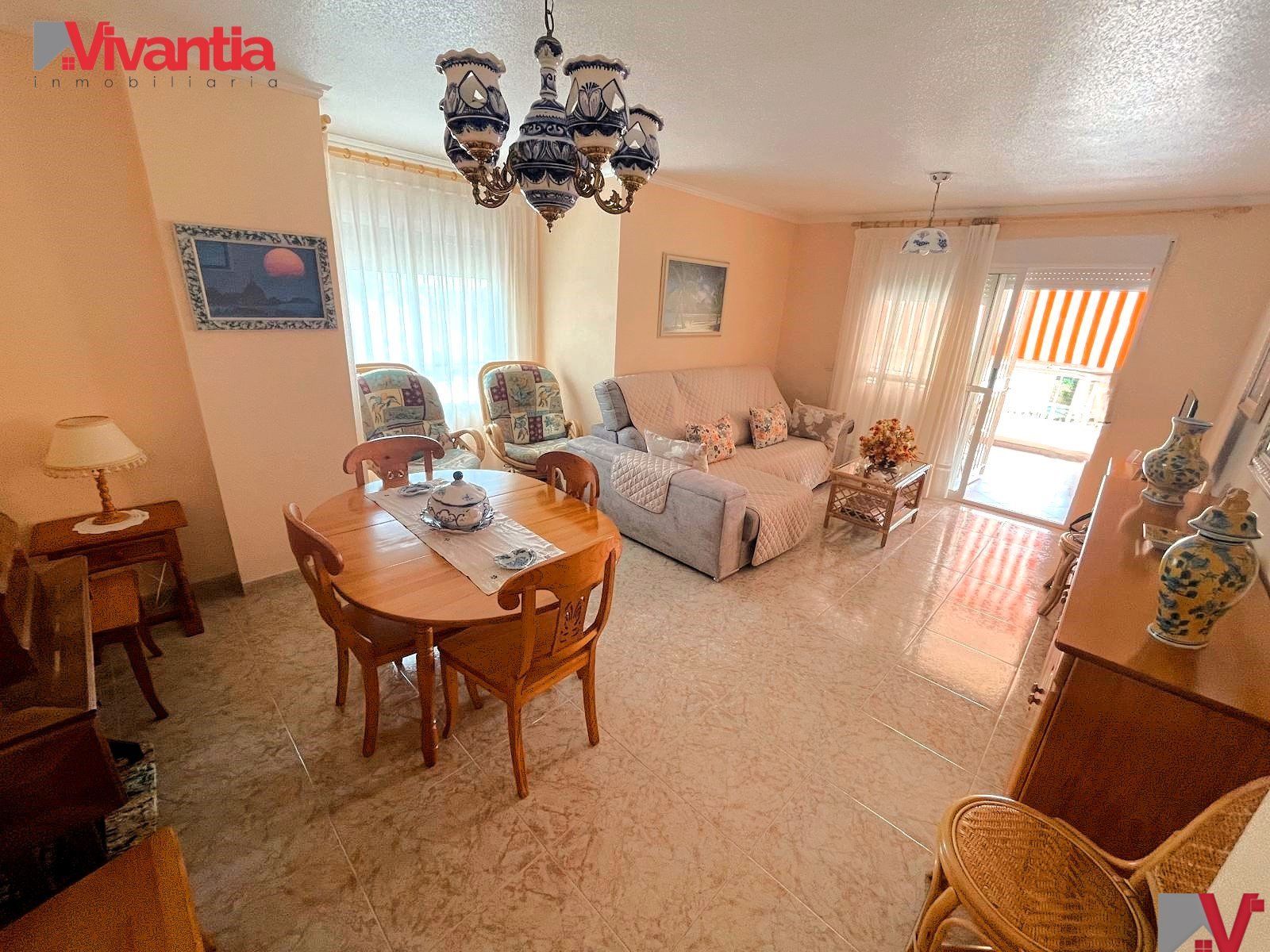 Sala d'estar de Pis en venda en Águilas amb Terrassa, Moblat i Forn