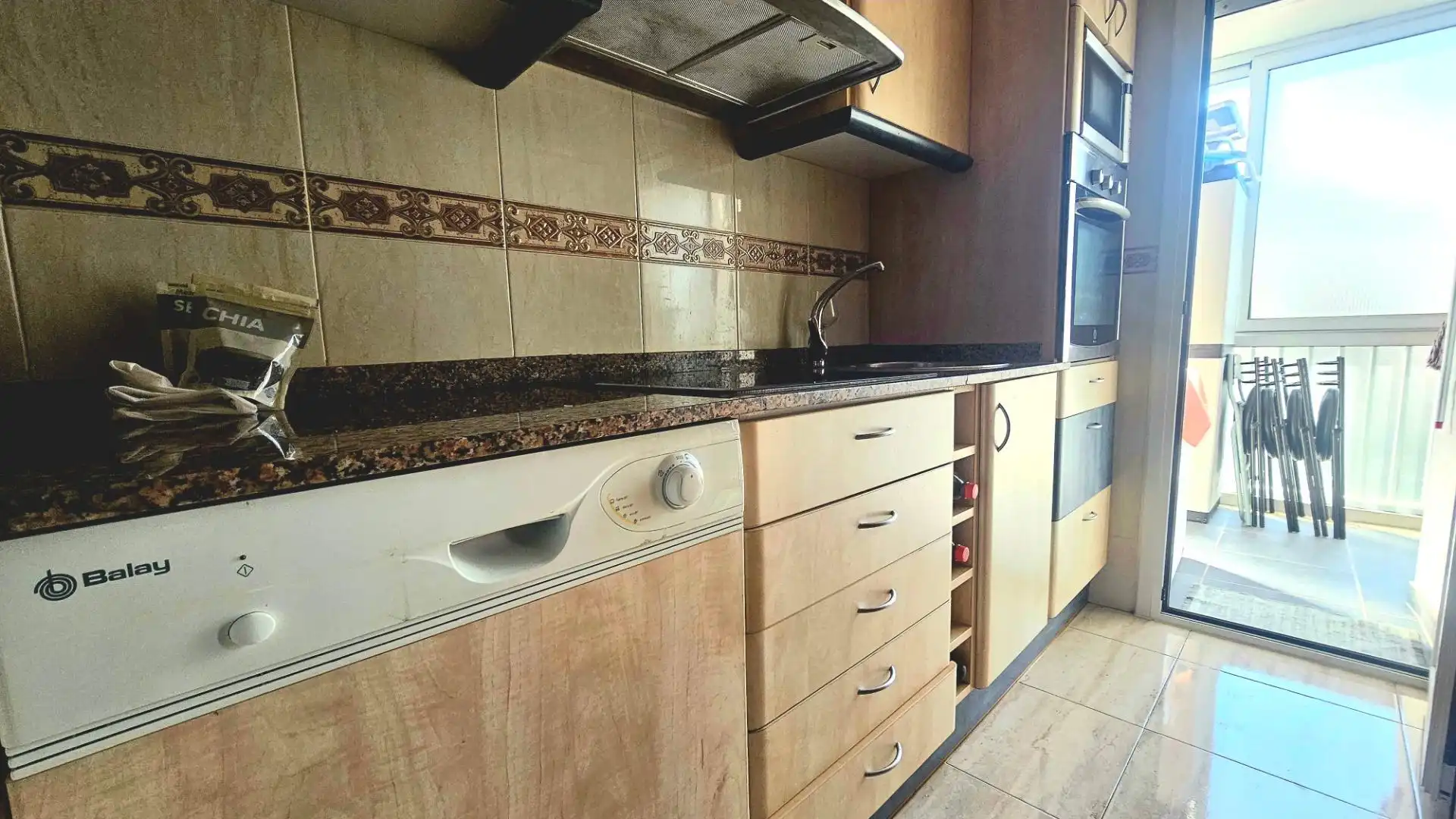 Cocina de Piso de alquiler en Cunit con Aire acondicionado, Terraza y Amueblado