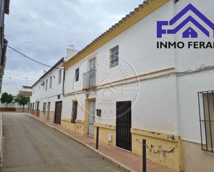 Vista exterior de Casa o xalet en venda en Marinaleda amb Balcó