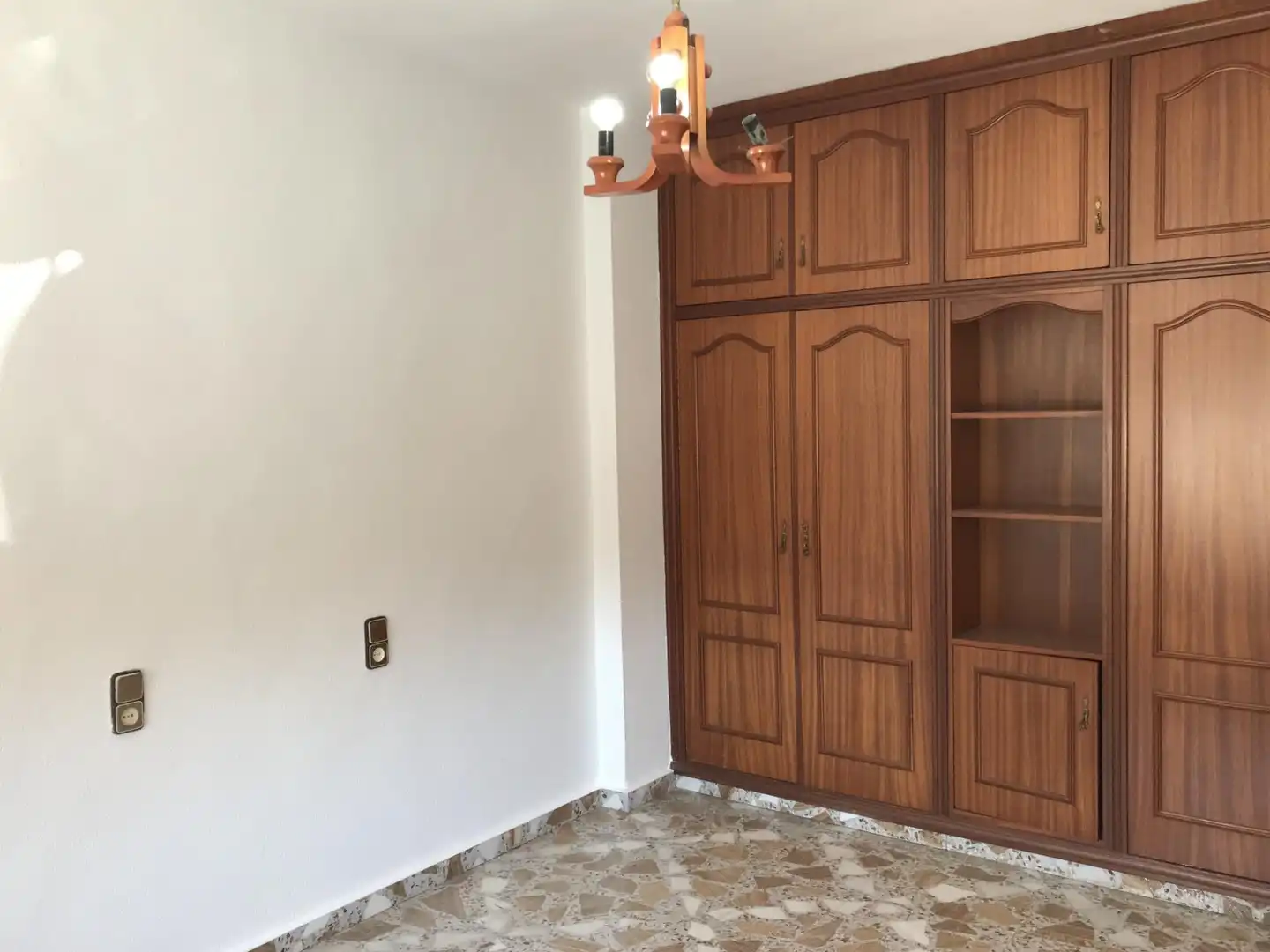 Dormitori de Finca rústica en venda en Orihuela amb Aire condicionat, Jardí privat i Traster
