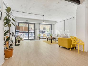 Office space to rent in Carrer Roger de Flor