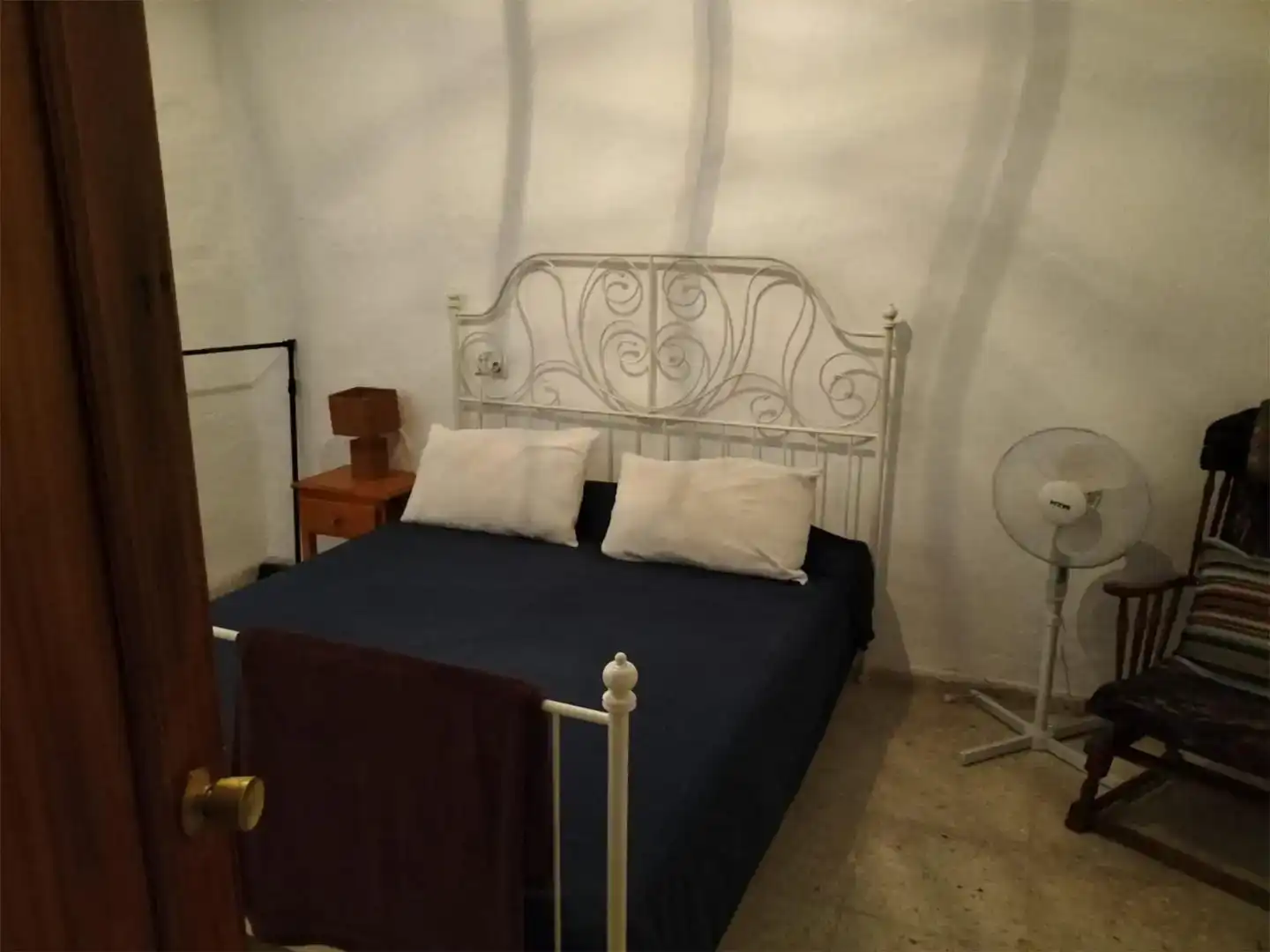 Habitación de Finca rústica en venta en Baza con Jardín privado, Trastero y Amueblado