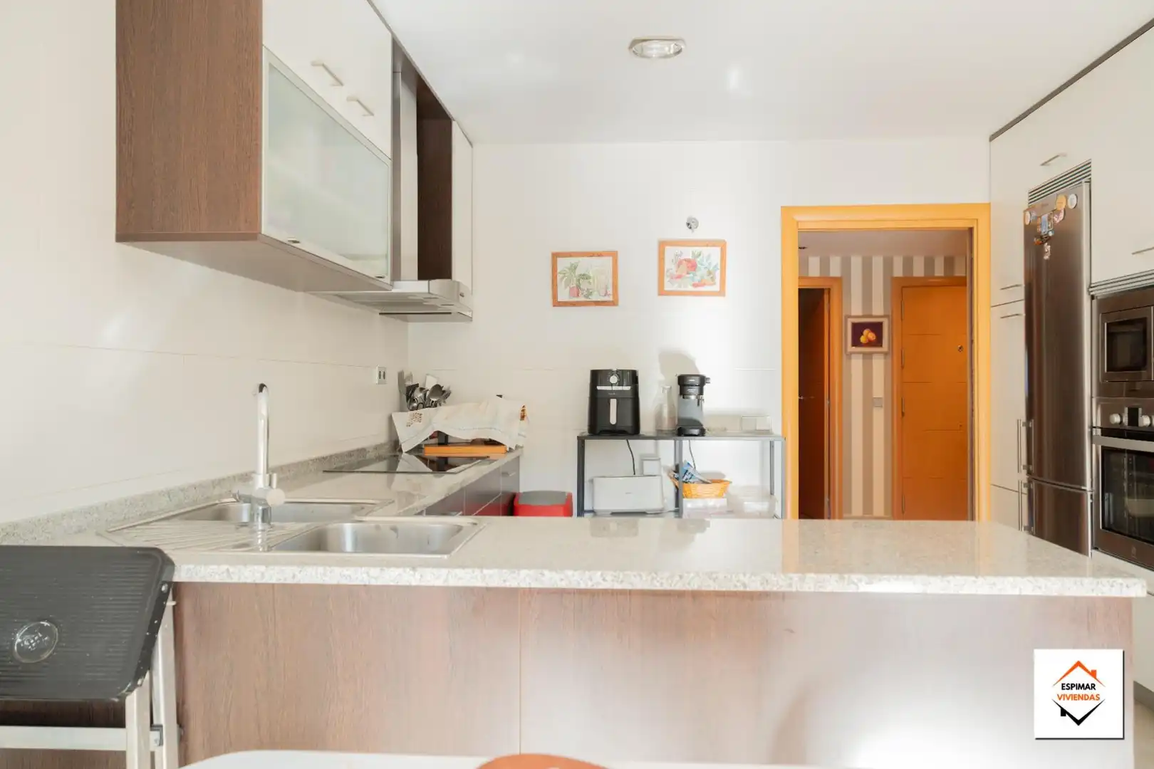 Küche von Einfamilien-Reihenhaus zum Verkauf in Villanueva de Gállego mit Heizung, Privatgarten und Terrasse