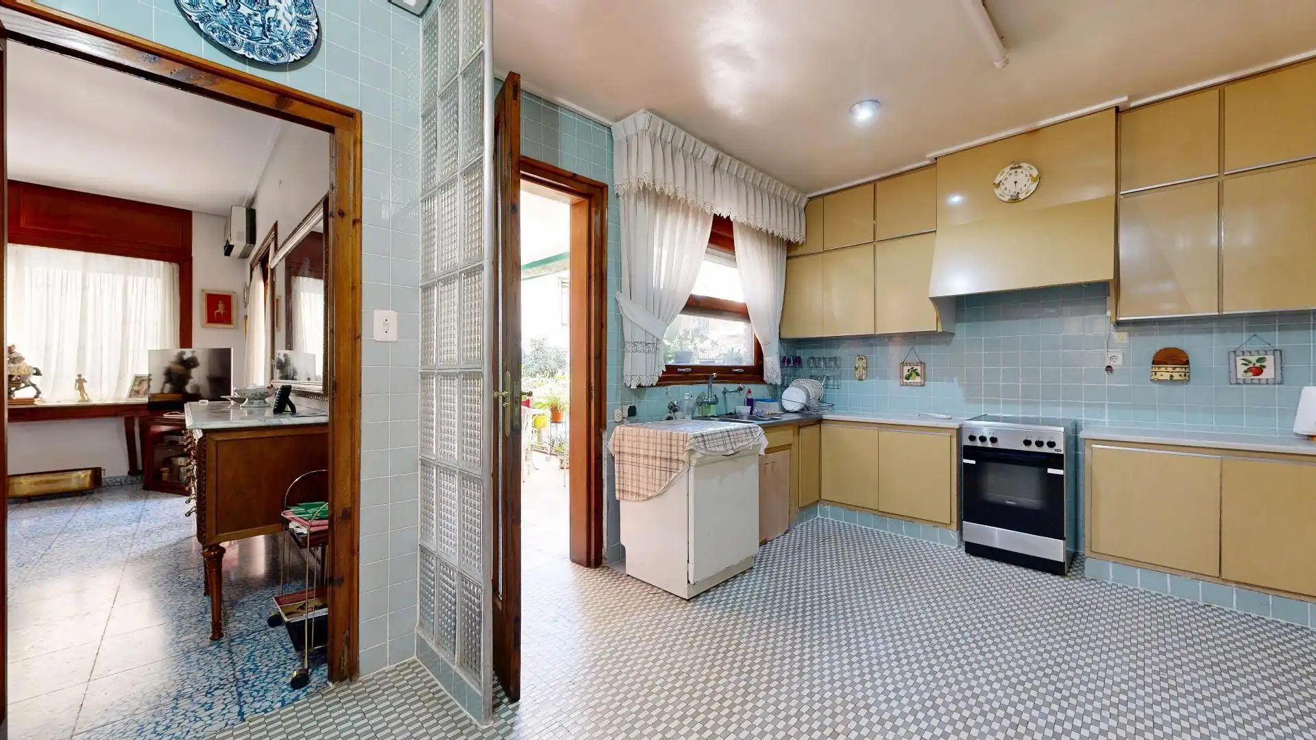 Kitchen of Houses for sale in Torrent  with Terrace, Storage room and Swimming Pool