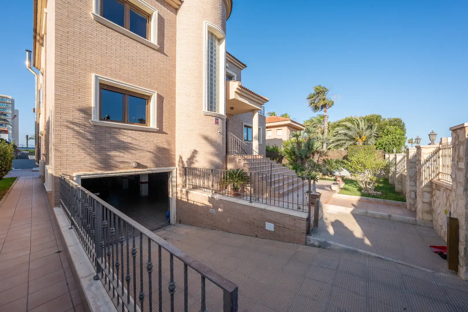 Vista exterior de Casa o chalet en venta en Torrevieja con Aire acondicionado, Calefacción y Jardín privado