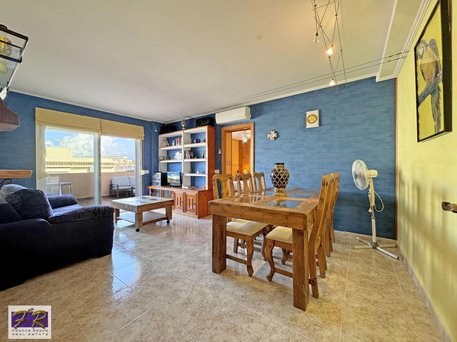 Sala d'estar de Àtic en venda en Alcúdia amb Aire condicionat, Terrassa i Moblat