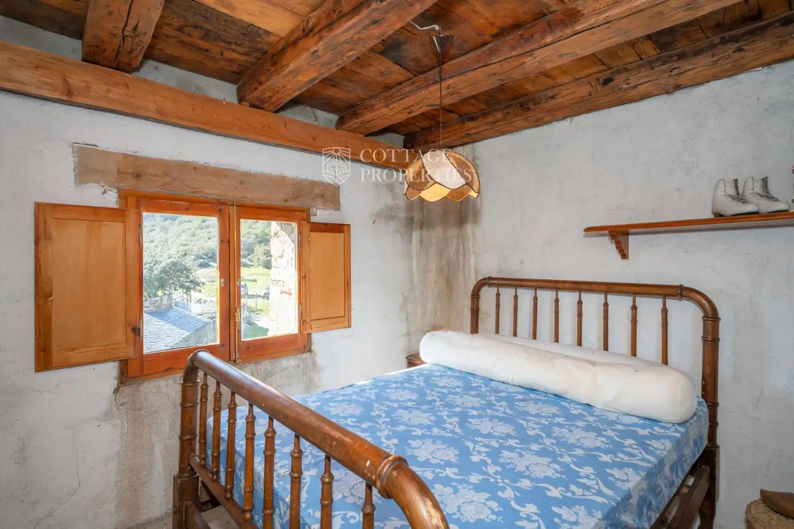 Bedroom of Country homes for sale in Montferrer i Castellbò  with Heating and Terrace