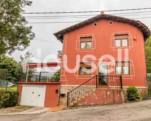 Vista exterior de Casa o xalet en venda en Medio Cudeyo amb Terrassa