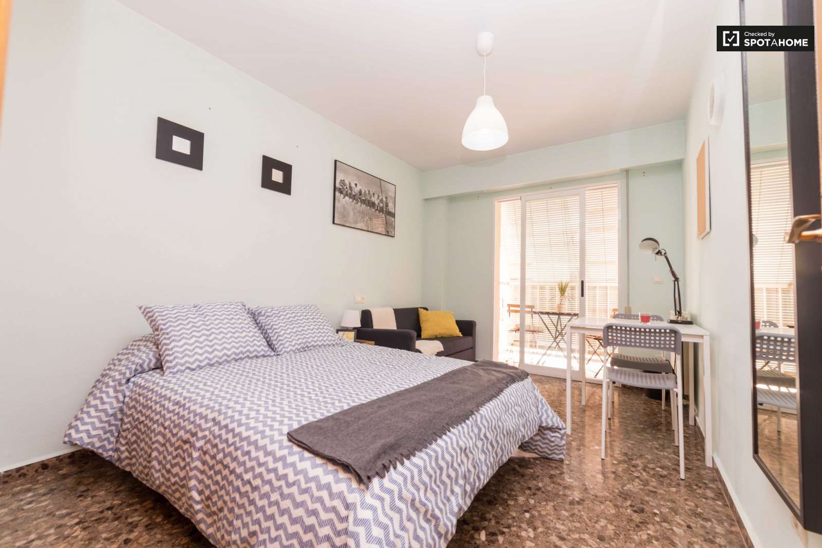 Flat to share in Penya - Roja - Avda. Francia