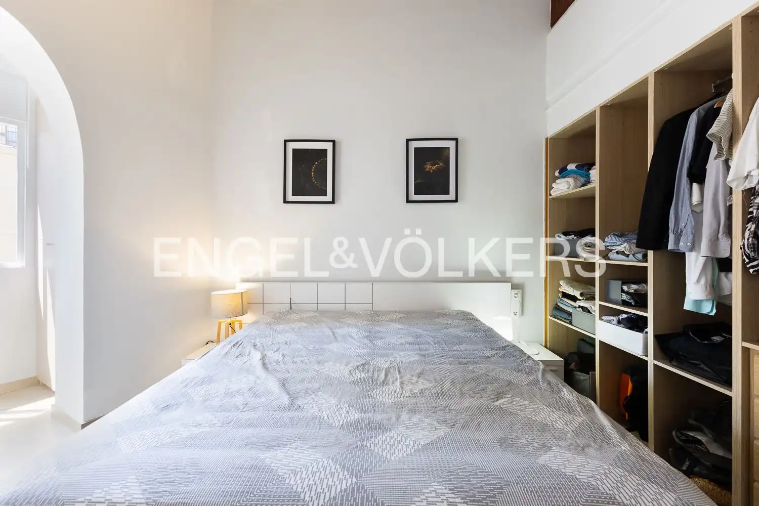 Schlafzimmer von Wohnung zum Verkauf in Valencia mit Klimaanlage, Heizung und Balkon