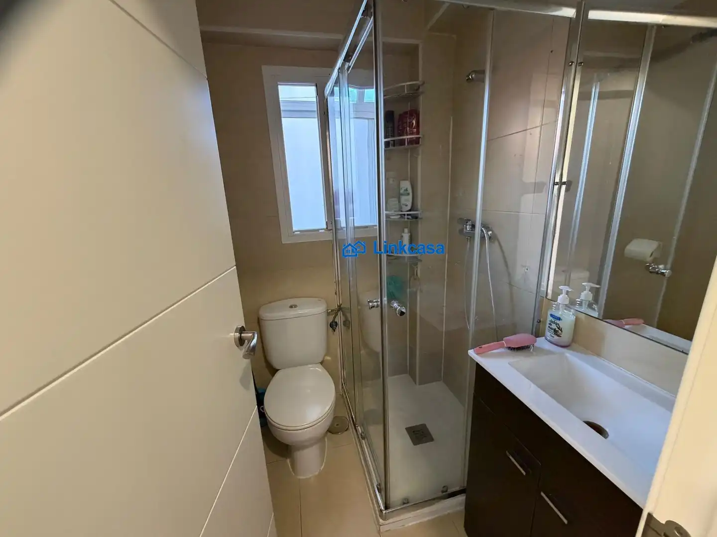 Baño de Piso en venta en Madrid con Calefacción, Terraza y Balcón