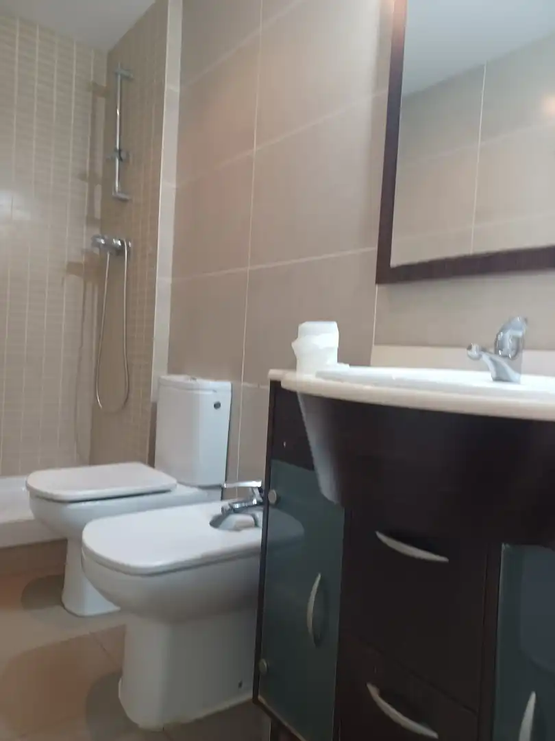Badezimmer von Wohnung zum Verkauf in Martorell mit Heizung und Balkon
