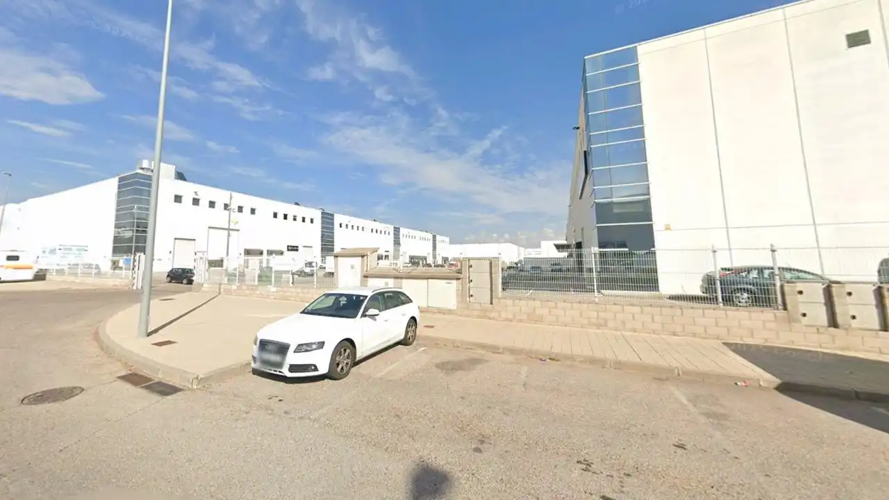 Vista exterior de Nave industrial de alquiler en San Fernando de Henares con Calefacción