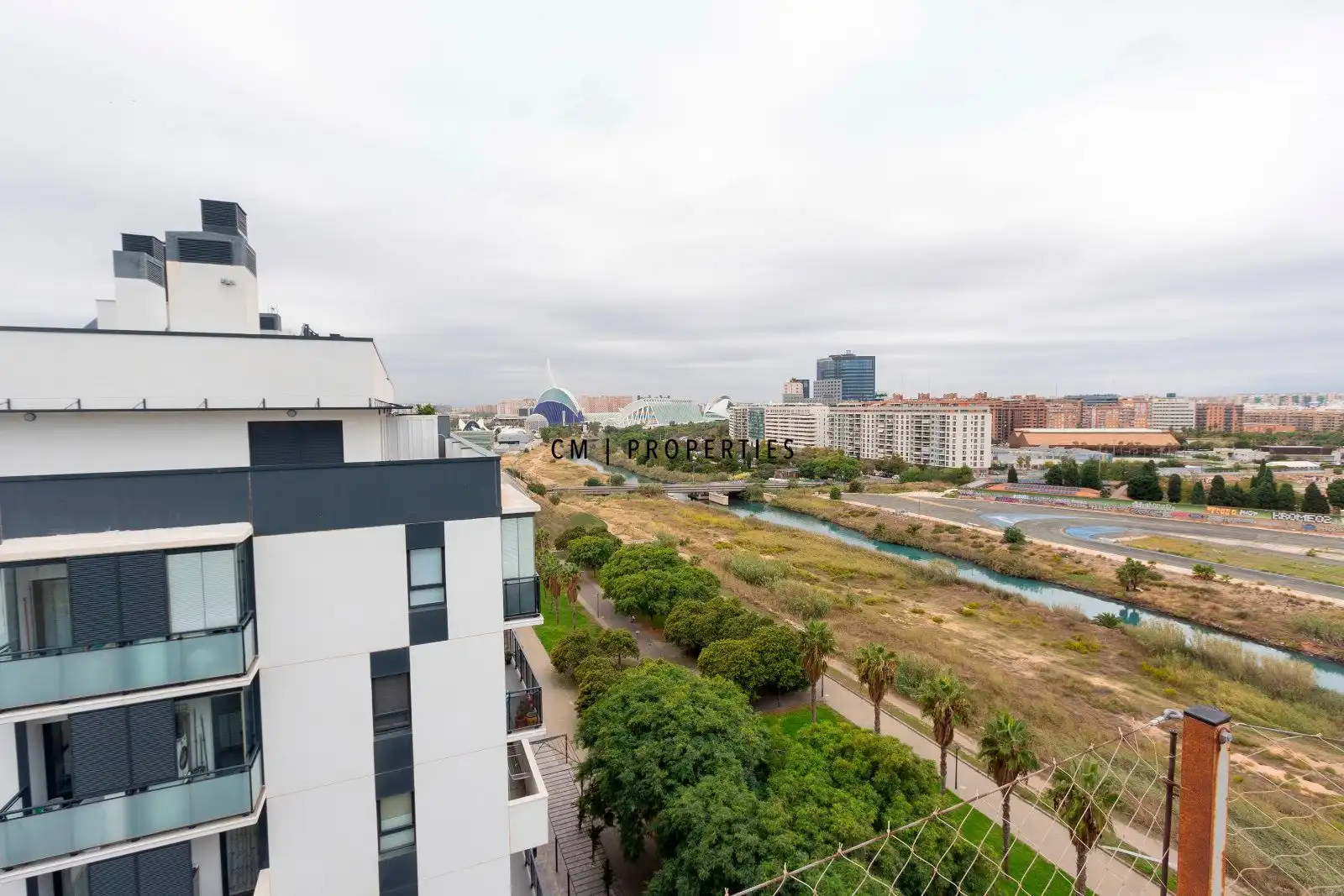 Exterior view of Duplexes for sale in Valencia  with Air Conditioner, Heating and Parquet flooring