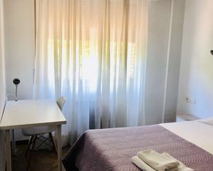 Bedroom of Flat to share in  Sevilla Capital  with Air Conditioner and Terrace