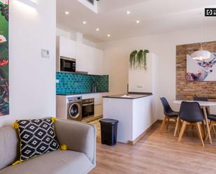 Kitchen of Apartment to share in  Barcelona Capital  with Air Conditioner and Terrace