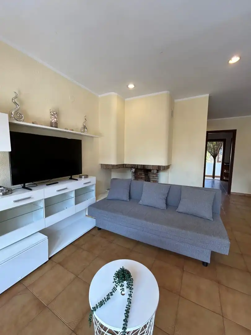 Sala de estar de Casa o chalet de alquiler en La Pobla de Farnals con Aire acondicionado, Terraza y Piscina