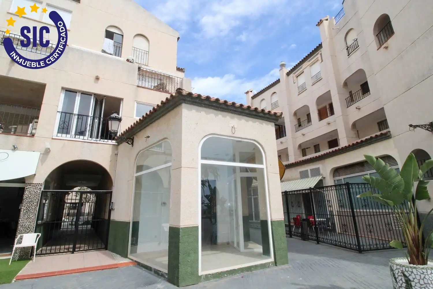 Vista exterior de Local en venta en Oropesa del Mar / Orpesa