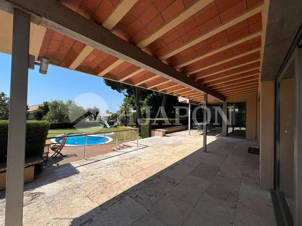 Terraza de Casa o chalet en venta en Alella con Aire acondicionado, Calefacción y Jardín privado