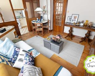 Living room of Flat for sale in Bilbao   with Heating, Private garden and Furnished