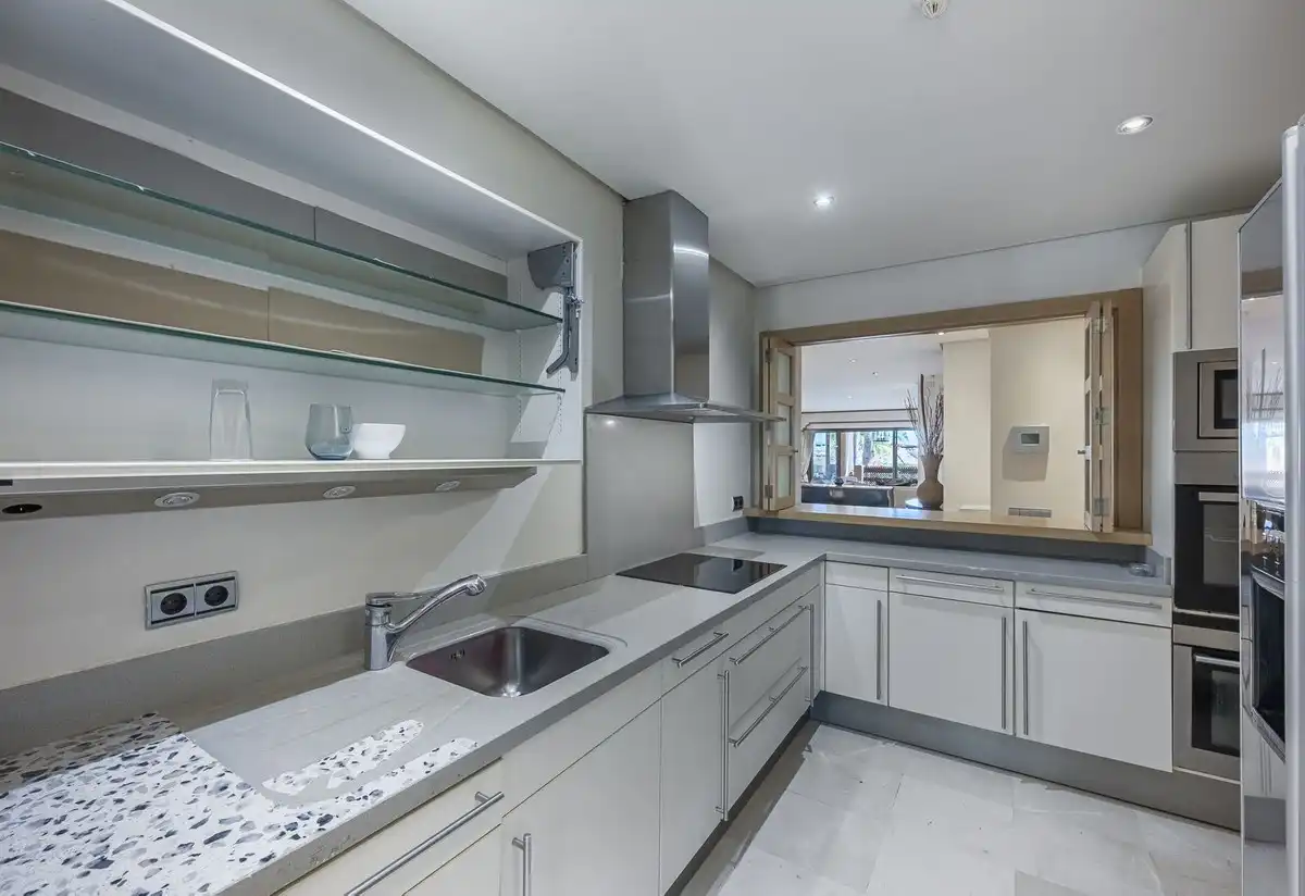 Piso con ascensor en venta en Milla de Oro, imagen 15