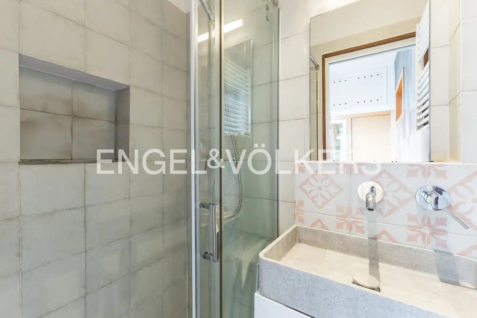 Baño de Piso en venta en Barcelona con Aire acondicionado, Calefacción y Amueblado