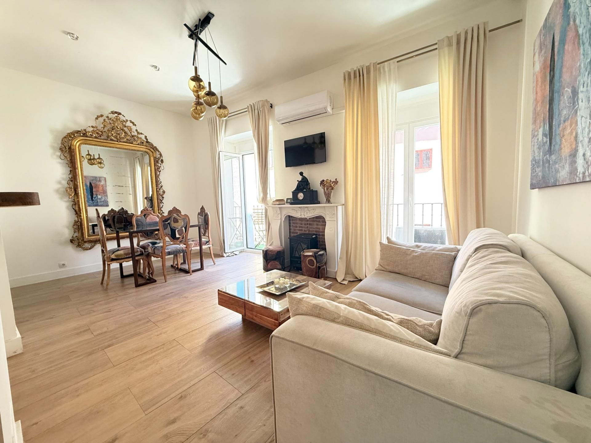 Flat for sale in Calle JESUS Y MARIA, 34, Embajadores - Lavapiés, Centro