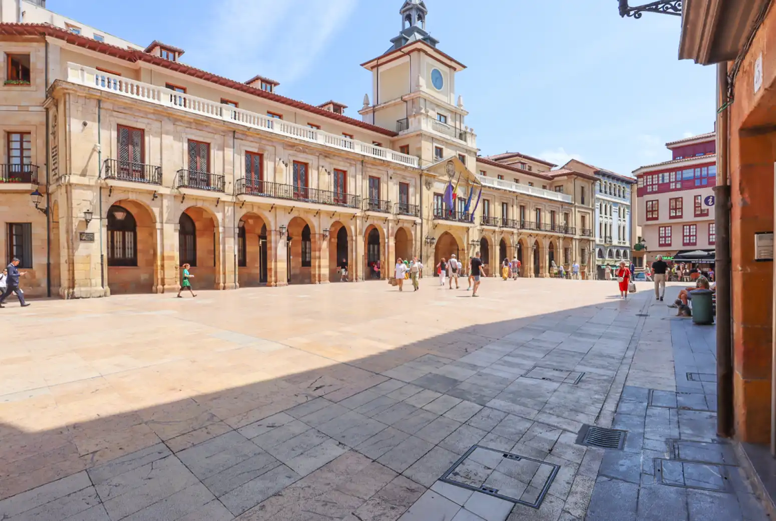 Außenansicht von Wohnung zur Miete in Oviedo  mit Heizung und Parkett