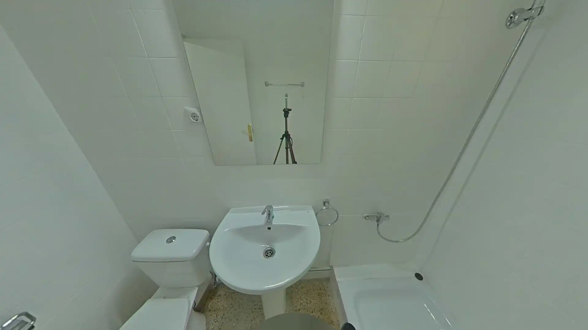 Badezimmer von Wohnung zum Verkauf in Granollers