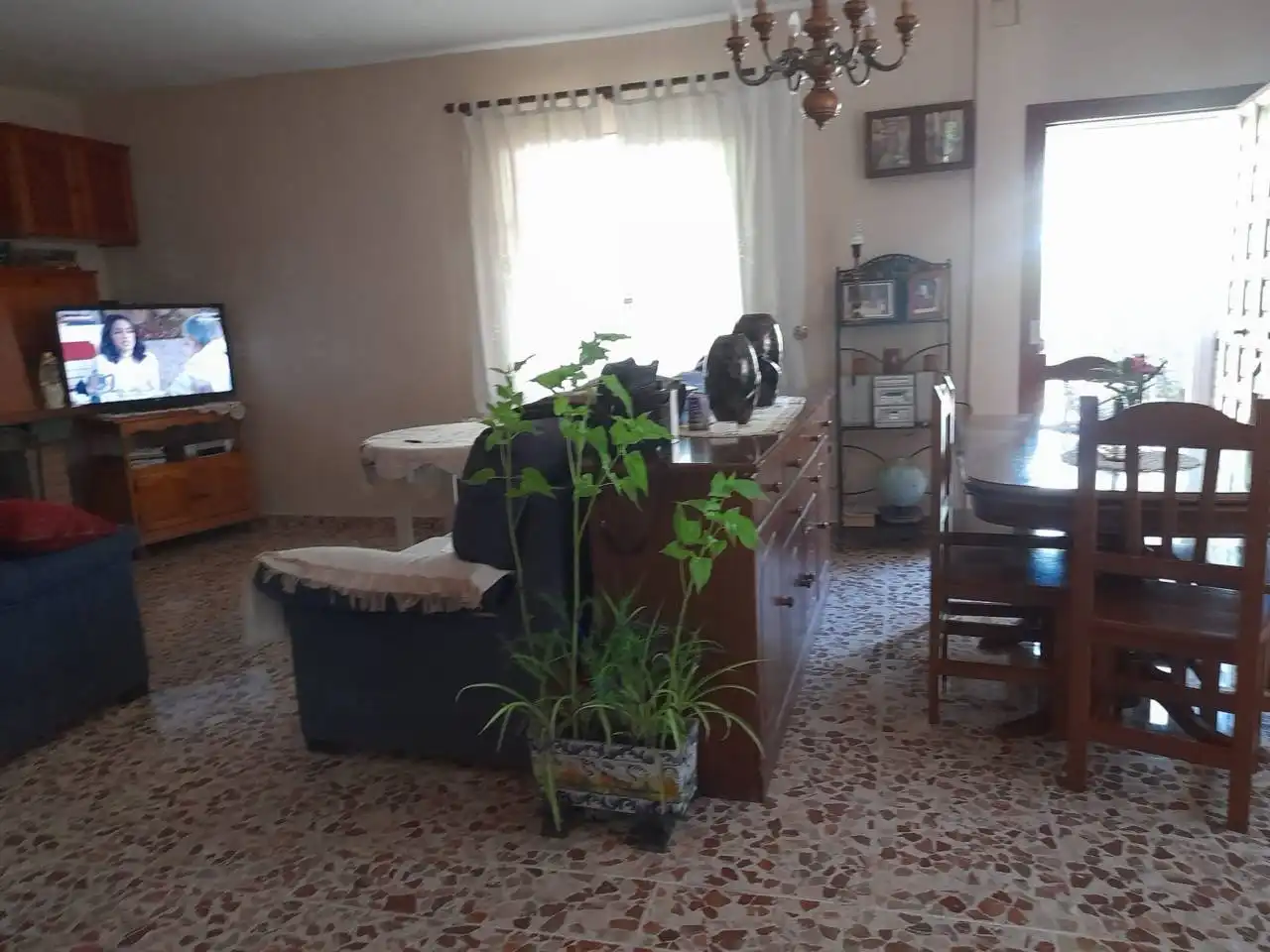 Sala de estar de Casa o chalet en venta en Carmona con Jardín privado, Terraza y Piscina
