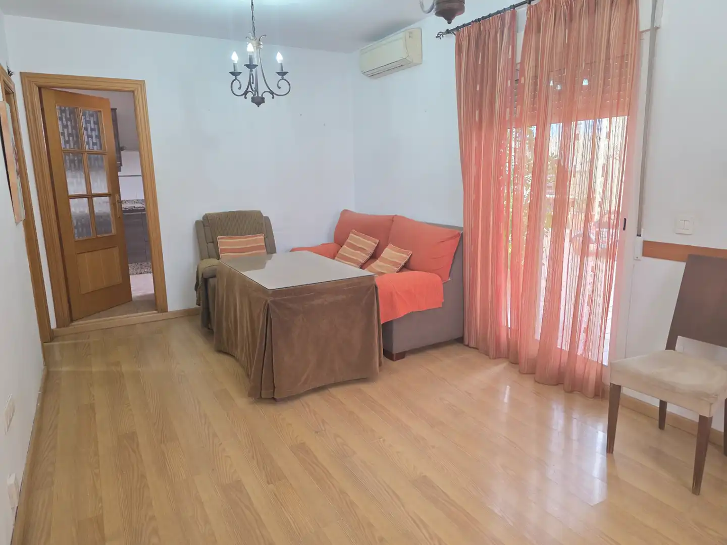 Sala de estar de Ático en venta en La Zubia con Aire acondicionado, Calefacción y Terraza