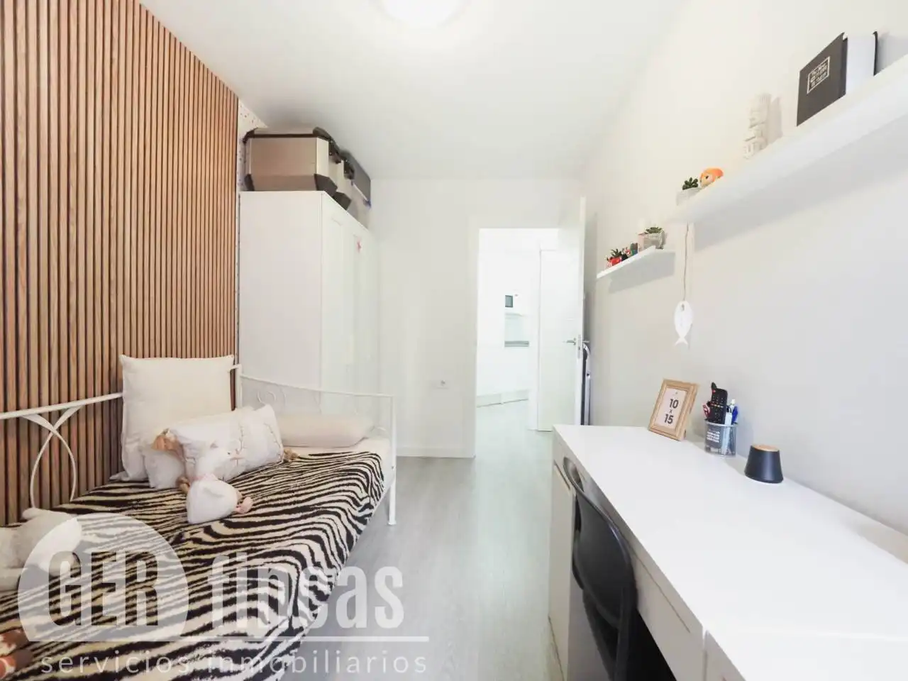 Bedroom of Flat for sale in Rubí  with Air Conditioner, Heating and Parquet flooring