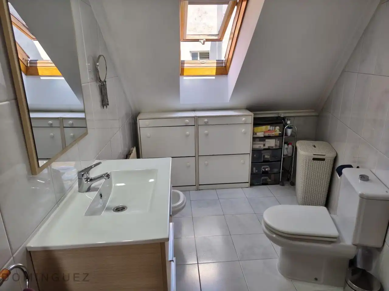 Bathroom of Flat for sale in Vigo   with Heating, Terrace and Storage room