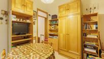 Bedroom of Flat for sale in  Madrid Capital