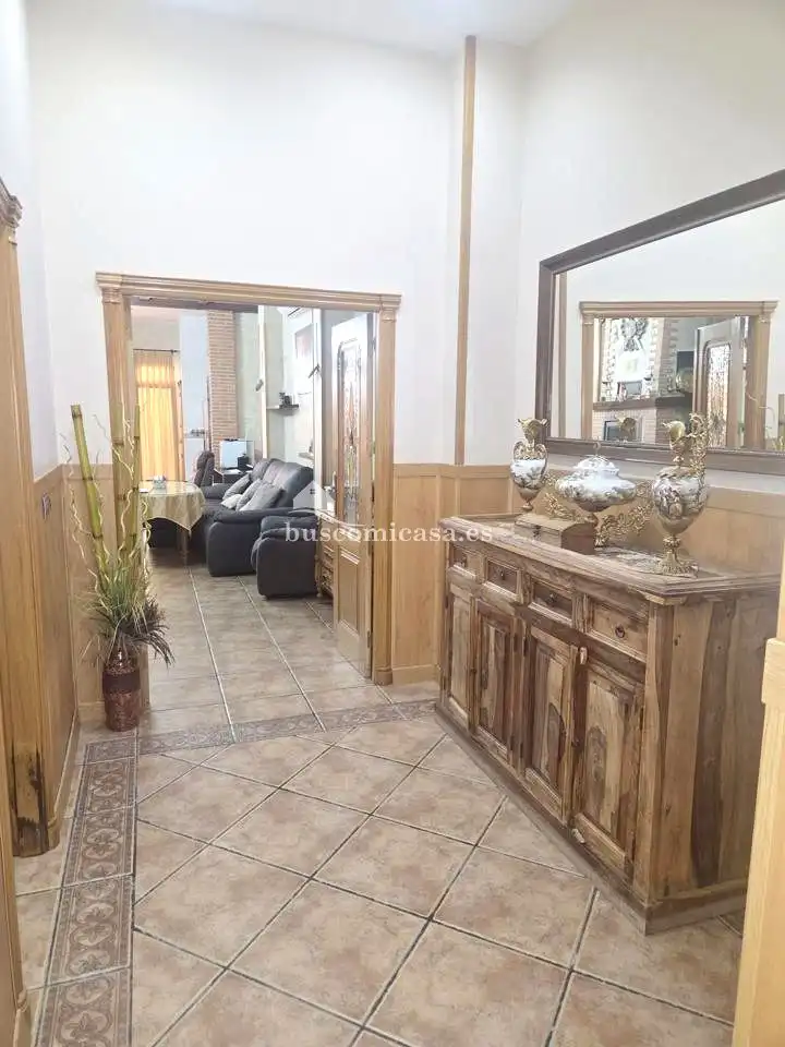 Sala d'estar de Casa adosada en venda en Torredonjimeno amb Aire condicionat, Calefacció i Piscina