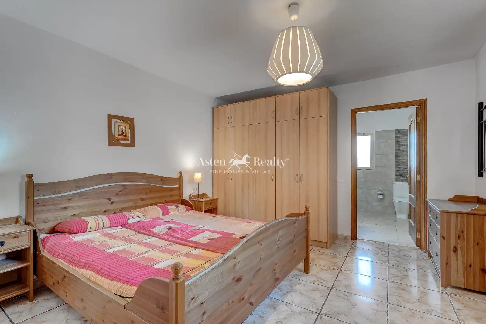 Dormitori de Casa o xalet en venda en Adeje amb Aire condicionat, Traster i Piscina