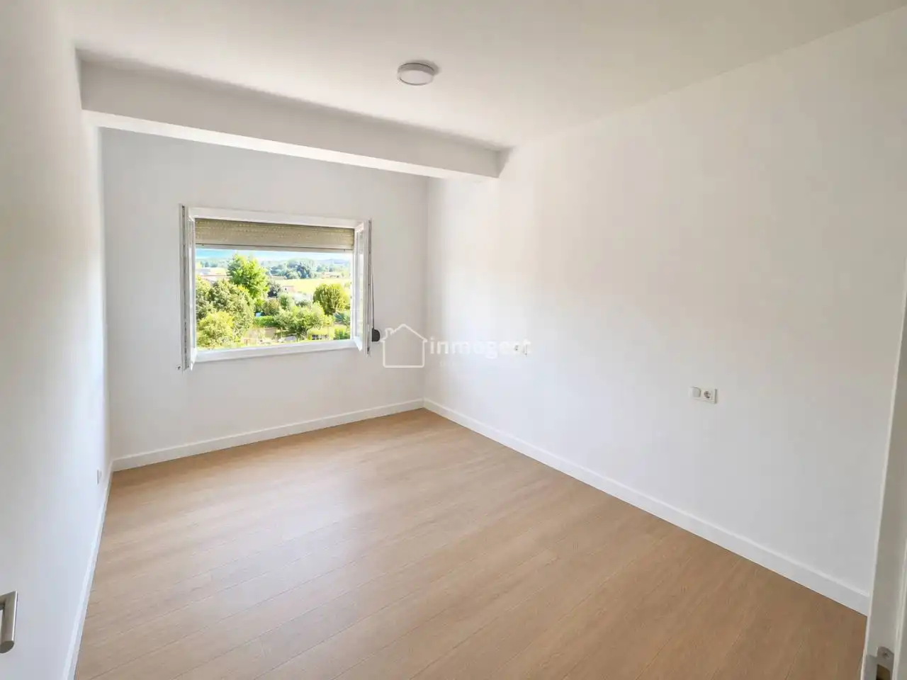Bedroom of Flat for sale in Flaçà  with Parquet flooring and Storage room