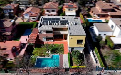 Vista exterior de Casa o xalet en venda en Sant Cugat del Vallès amb Aire condicionat, Calefacció i Terrassa