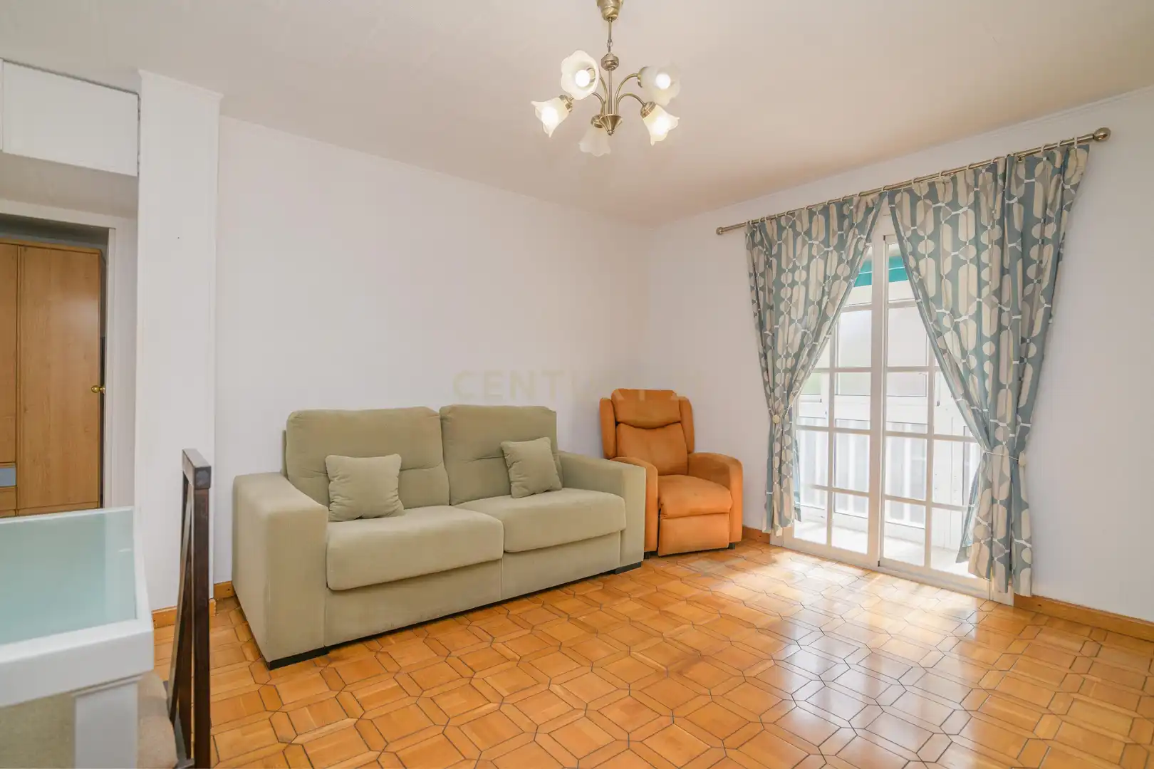 Sala de estar de Apartamento en venta en Sant Feliu de Llobregat
