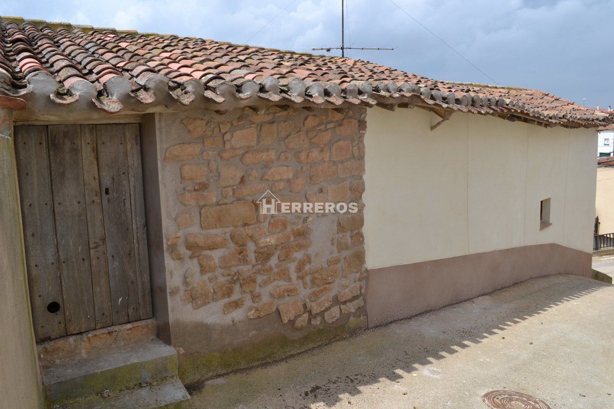 Vista exterior de Casa o xalet en venda en Ausejo amb Terrassa i Traster