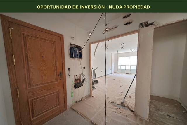 Piso en Venta en Calle Ramón y Cajal en Casco Antiguo