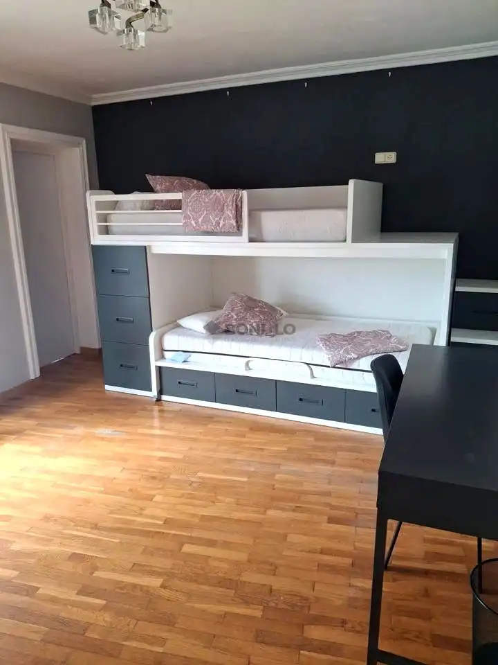 Habitación de Dúplex en venta en Teruel con Calefacción, Terraza y Amueblado