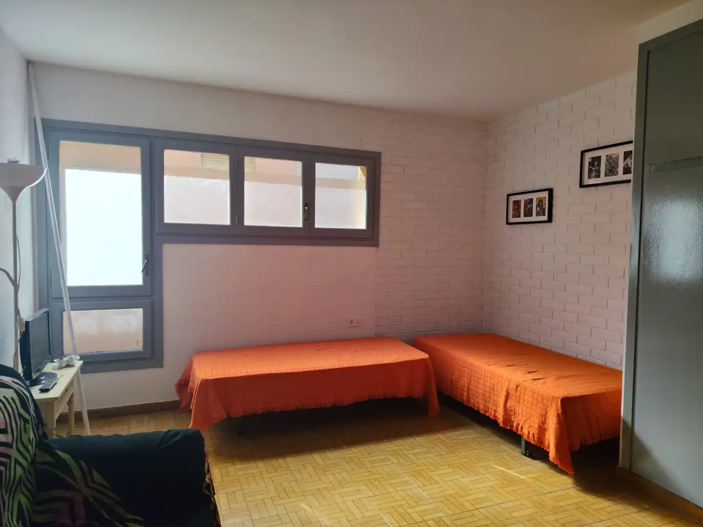 Habitación de Piso de alquiler en Tarragona con Amueblado y Lavadora