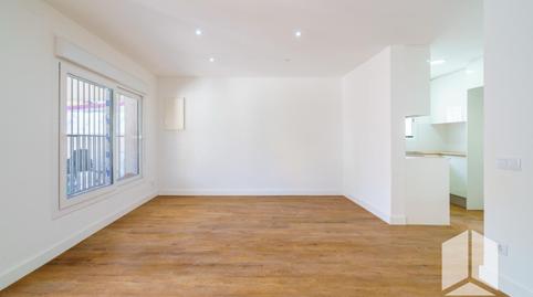 Foto 3 de Planta baixa en venda a Lluminetes, Barcelona