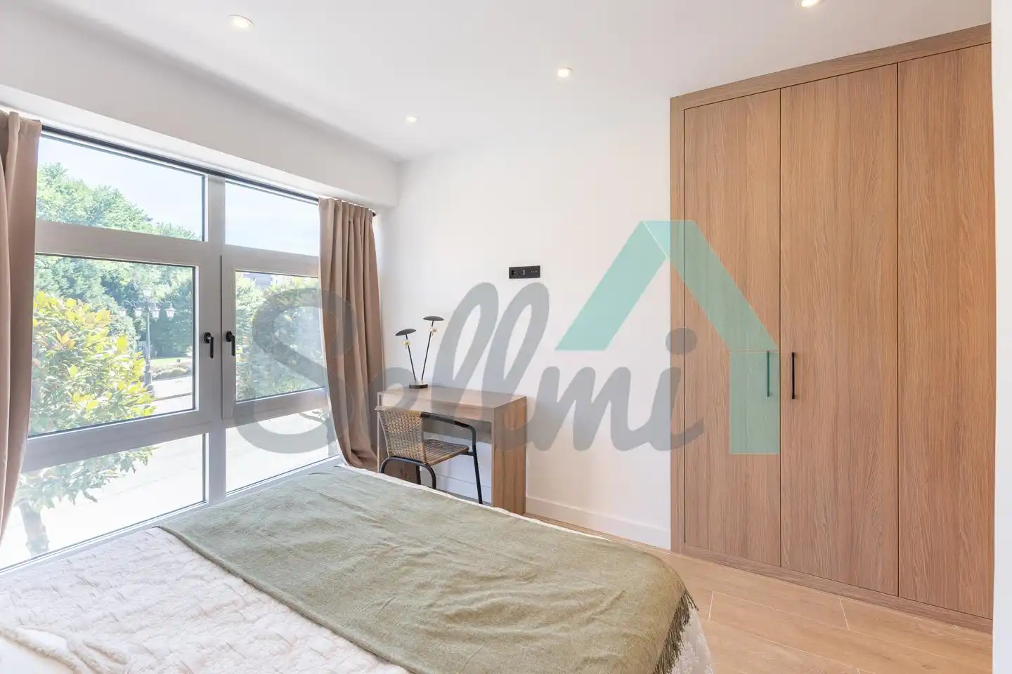 Flat for rent in Calle Real Oviedo, Masip