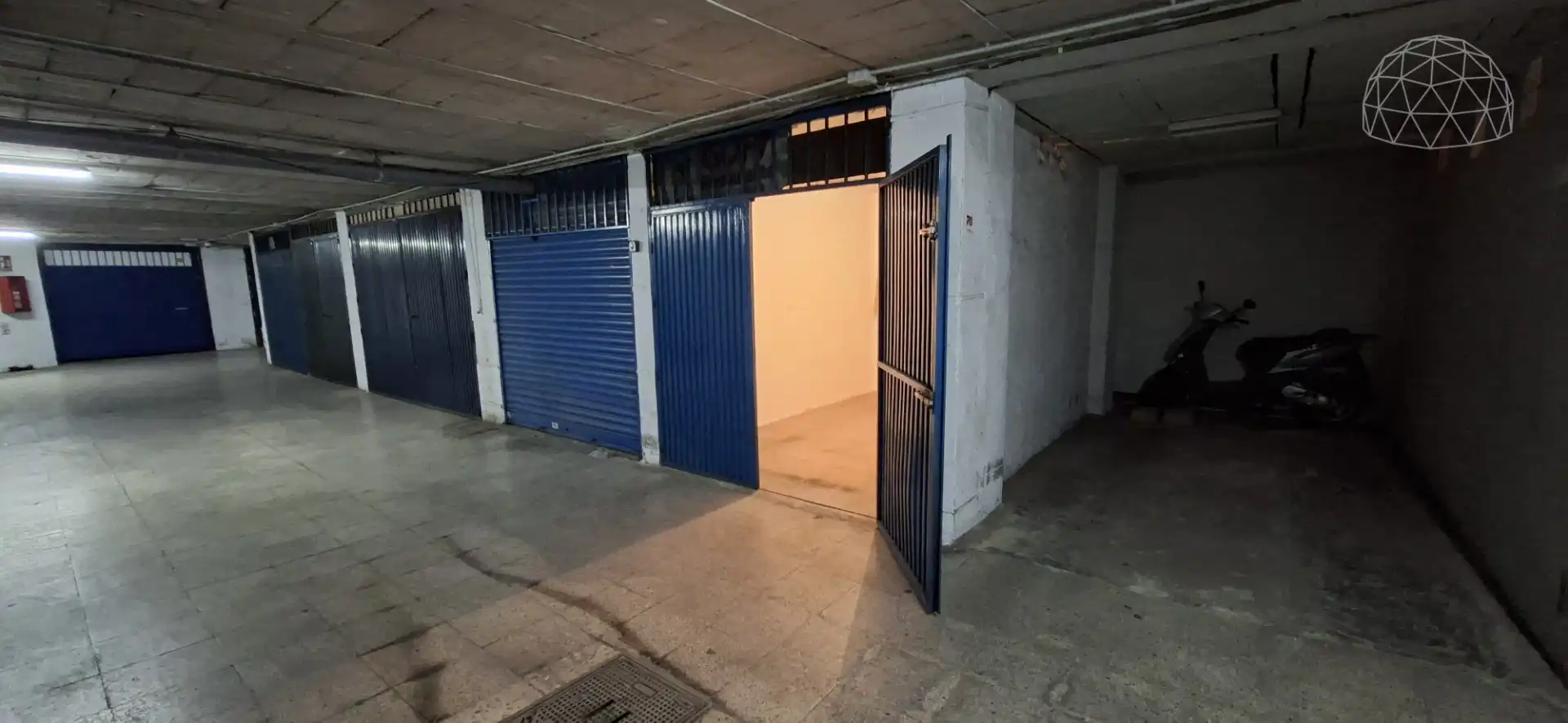 Parkplatz von Wohnung zum Verkauf in Sevilla mit Möbliert